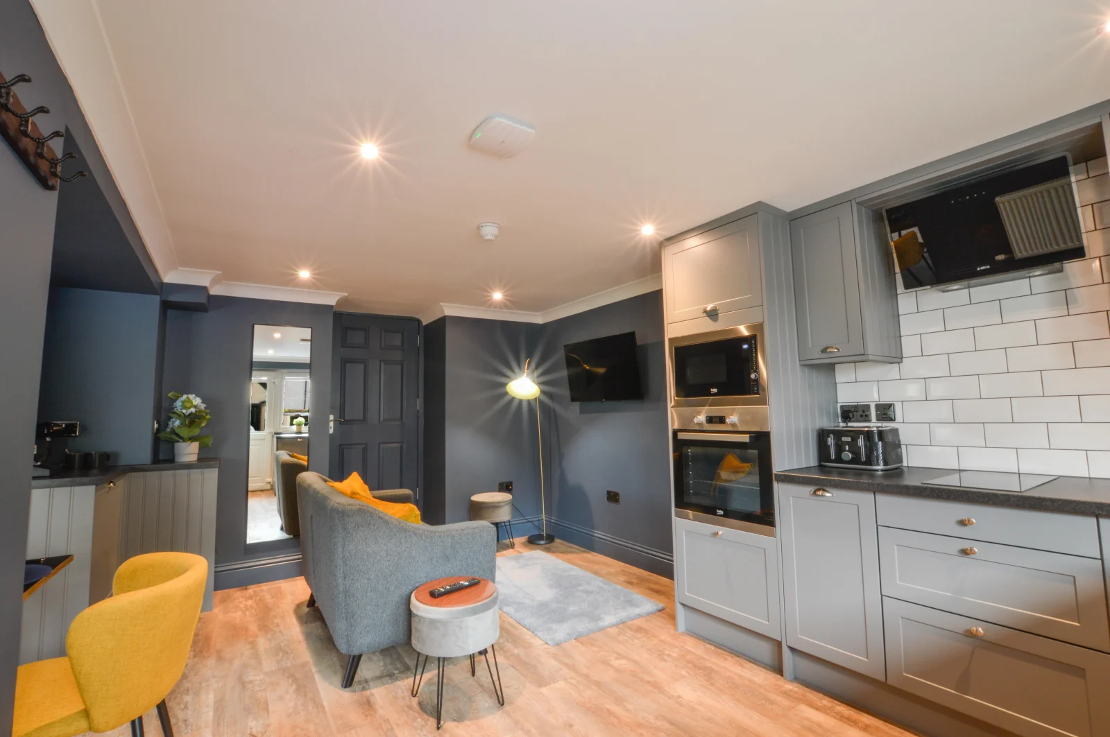 Studio Apartment